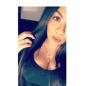 Meet your Posher, Alejandra